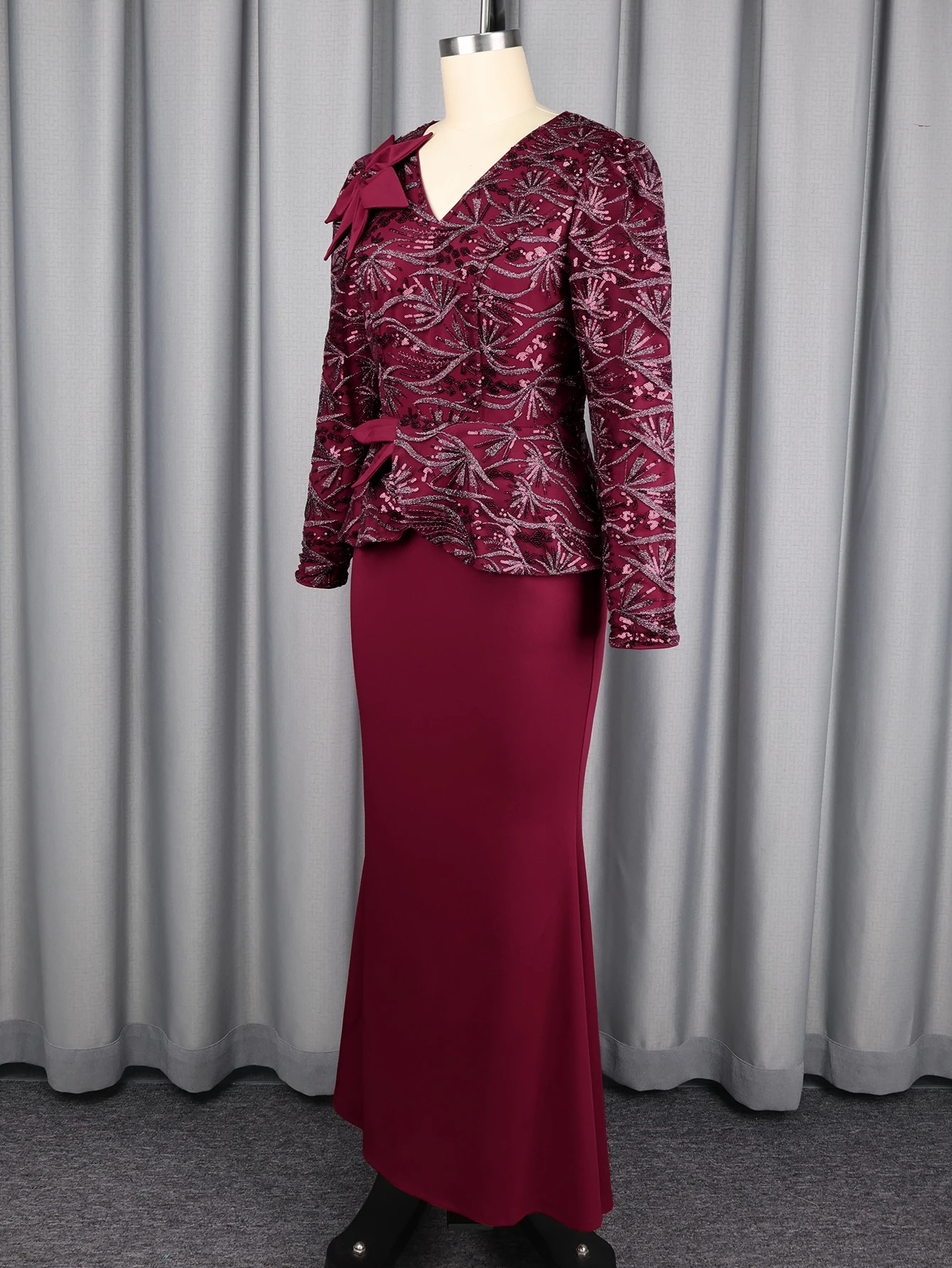 Elegant Women Sequin Dress V Neck Long Sleeves 3D Floral Design Peplum Waist Fitted Mermaid Hem Wedding Party Cocktail Events