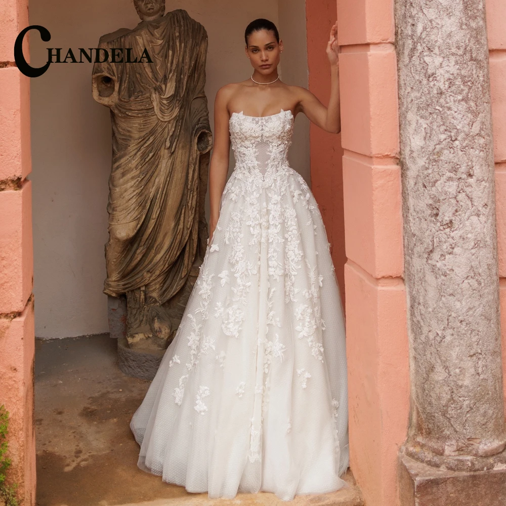 CHANDELA Classic Wedding Dress Sleeveless Lace Appliques A-line Strapless Lacing up Brush Train Robe De Mariee Customised