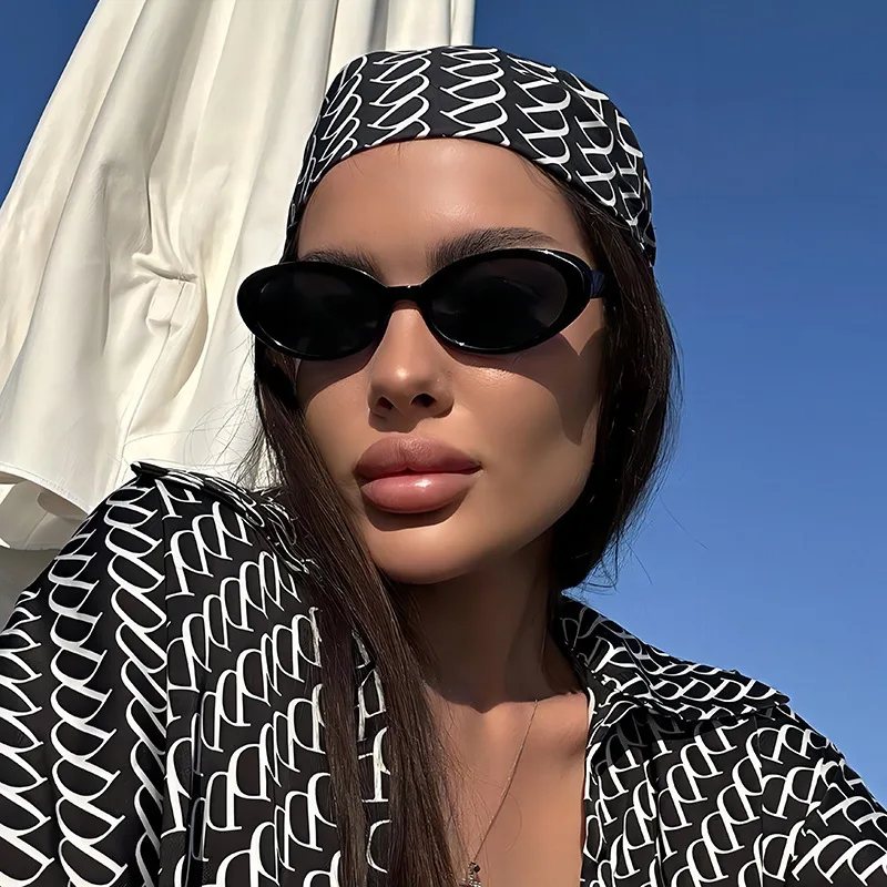 Retro Small Oval Frame Riding Sunglasses Women Fashion Black Cow Color Sun Glasses Fashion Shades Polarized Eyewear UV400