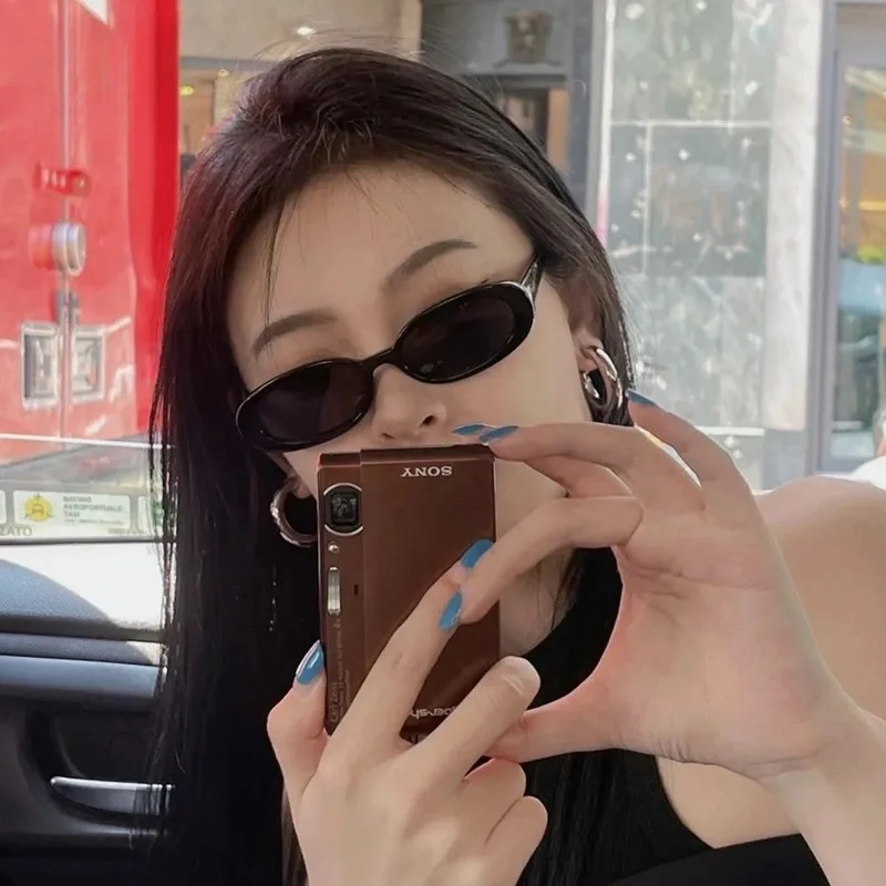 Retro Small Oval Frame Riding Sunglasses Women Fashion Black Cow Color Sun Glasses Fashion Shades Polarized Eyewear UV400