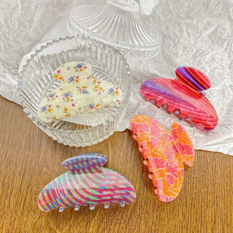 Vintage Floral Hair Claw Female Temperament Elegant Printing Claw Clip Crab Hair Clips Colorful Shark Clip Hair Accessories 2024