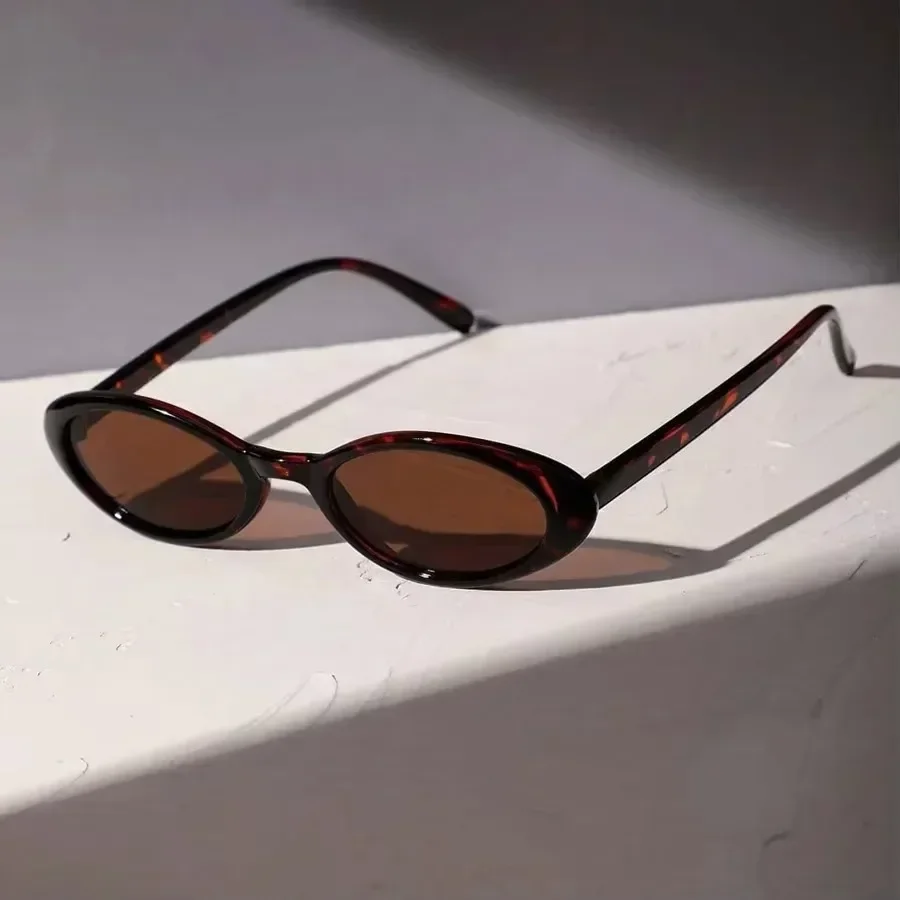 1Pc Sexy and Fashionable Small Oval Sunglasses Retro Fashion Leopard Print Frame Sunglasses Suitable for Travel and Vacation