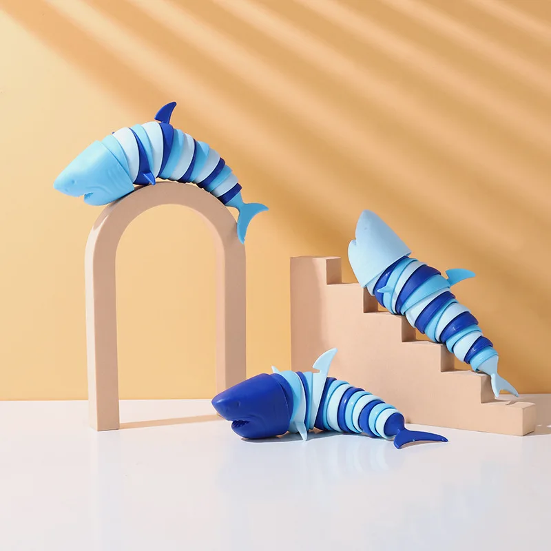 3D Articulated Shark Stress Reliever Hand Toy,Sensory Fidget Toy For Adults And Kids,Pressure Relief And Anti-Anxiety Desk Toy