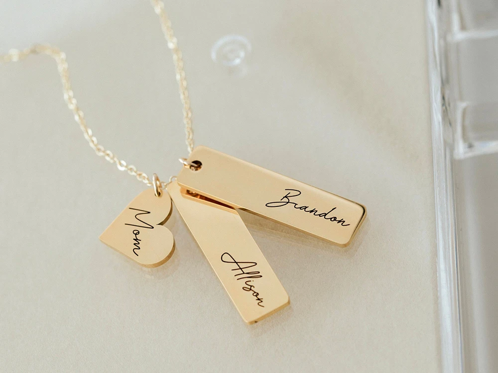 Custom Engraved Necklace Personalized Best Friend Gifts for Women Mama With Kids Names for Mom Mothers Handmade Jewelry