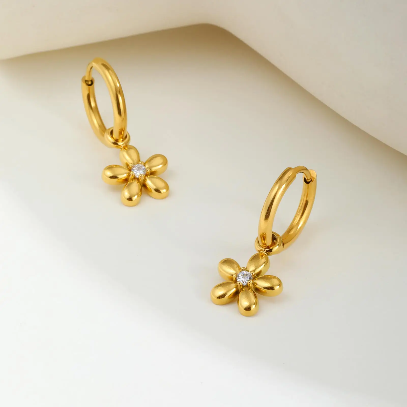 Exquisite Zircon Flower Hoop Earrings for Women,Gold Color Stainless Steel Earrings,Fashion Jewelry Gift