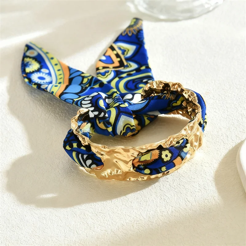 European and American Vintage Leopard Print Silk Scarf Open Bangle for Women Fashionable Colorful Pattern Cuff Bracelet Jewelry