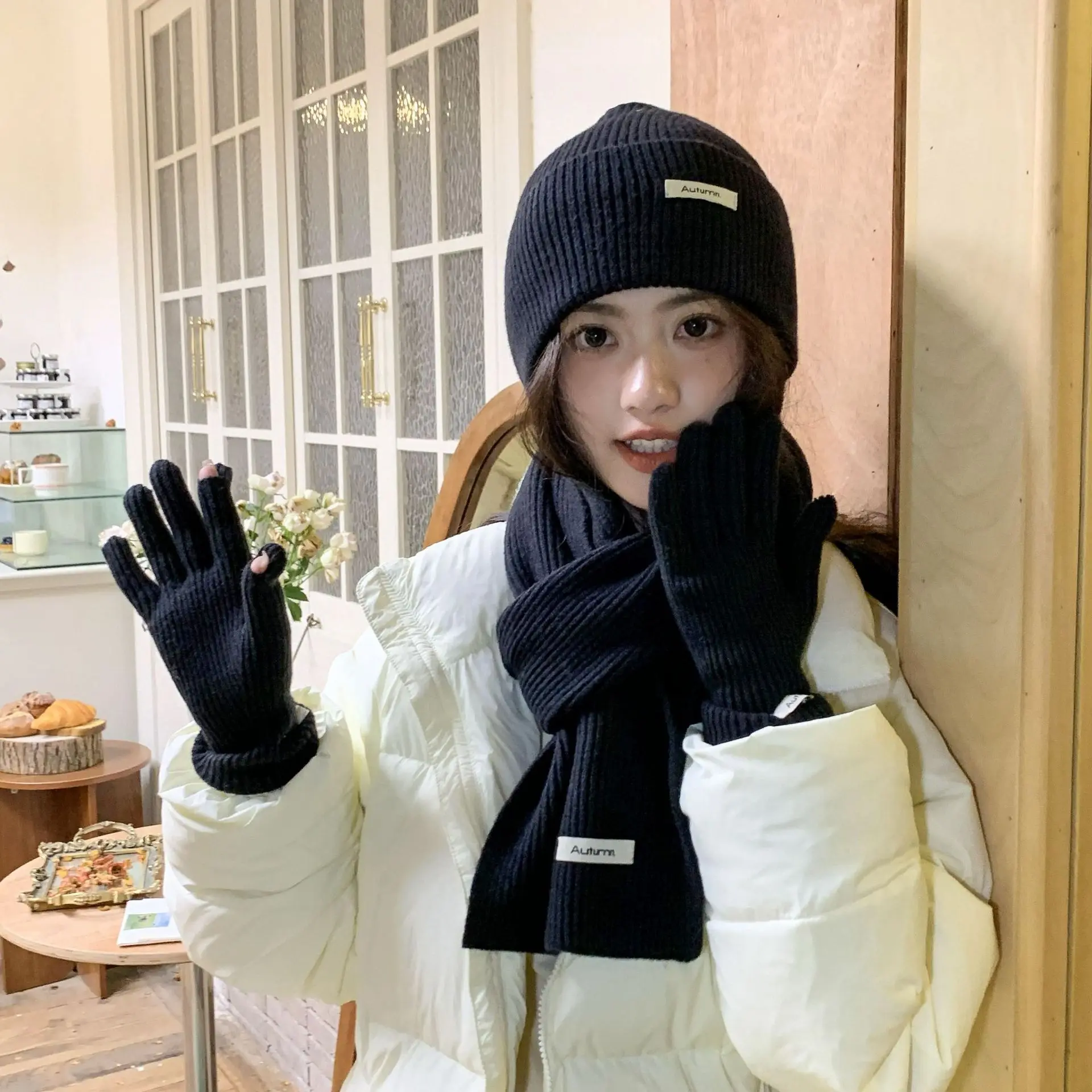 Korean Three-piece Set Scarves Gloves Women Autumn Winter Warm Knitted Hat Touch Screen Gloves Solid Color Women's Glove Sets