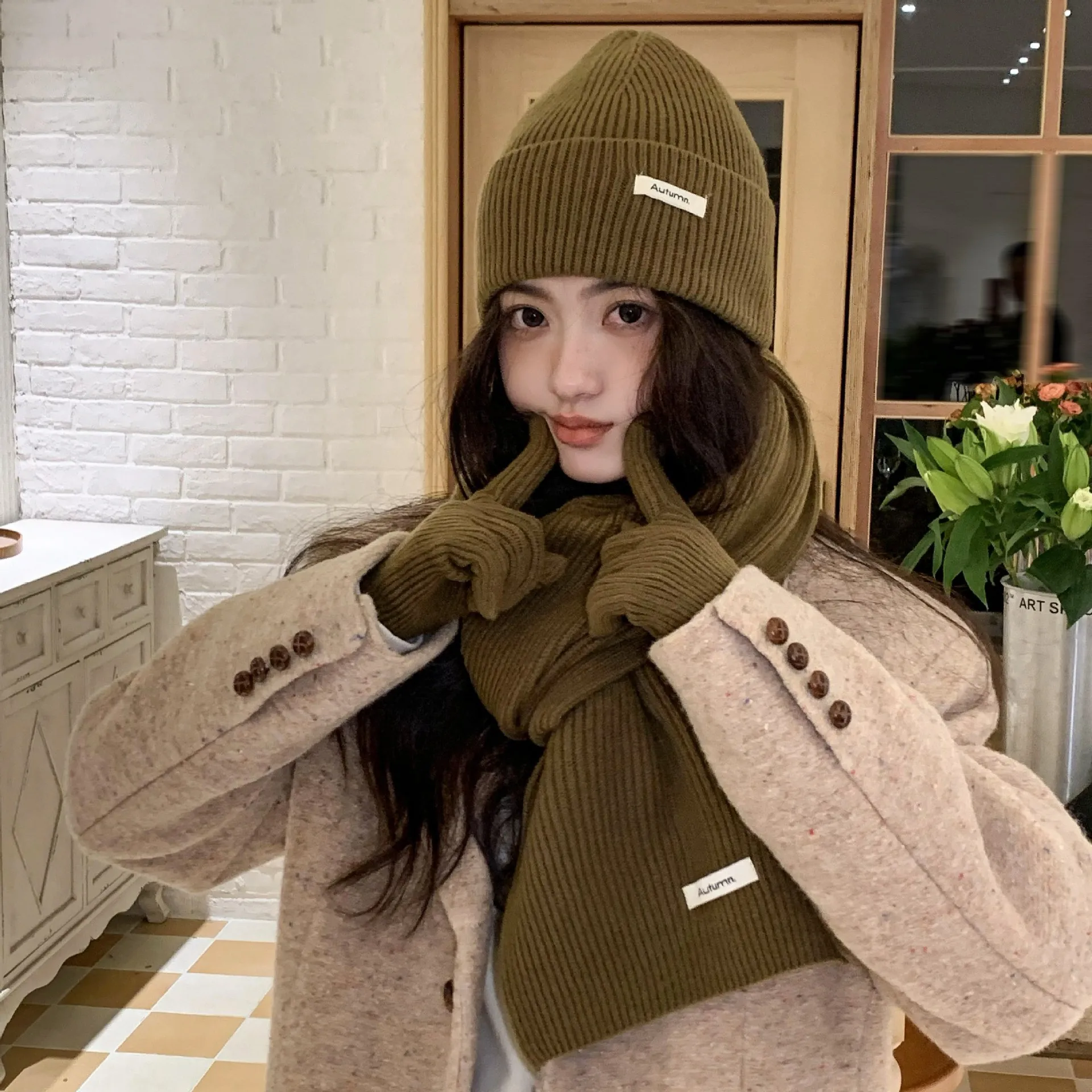 Korean Three-piece Set Scarves Gloves Women Autumn Winter Warm Knitted Hat Touch Screen Gloves Solid Color Women's Glove Sets