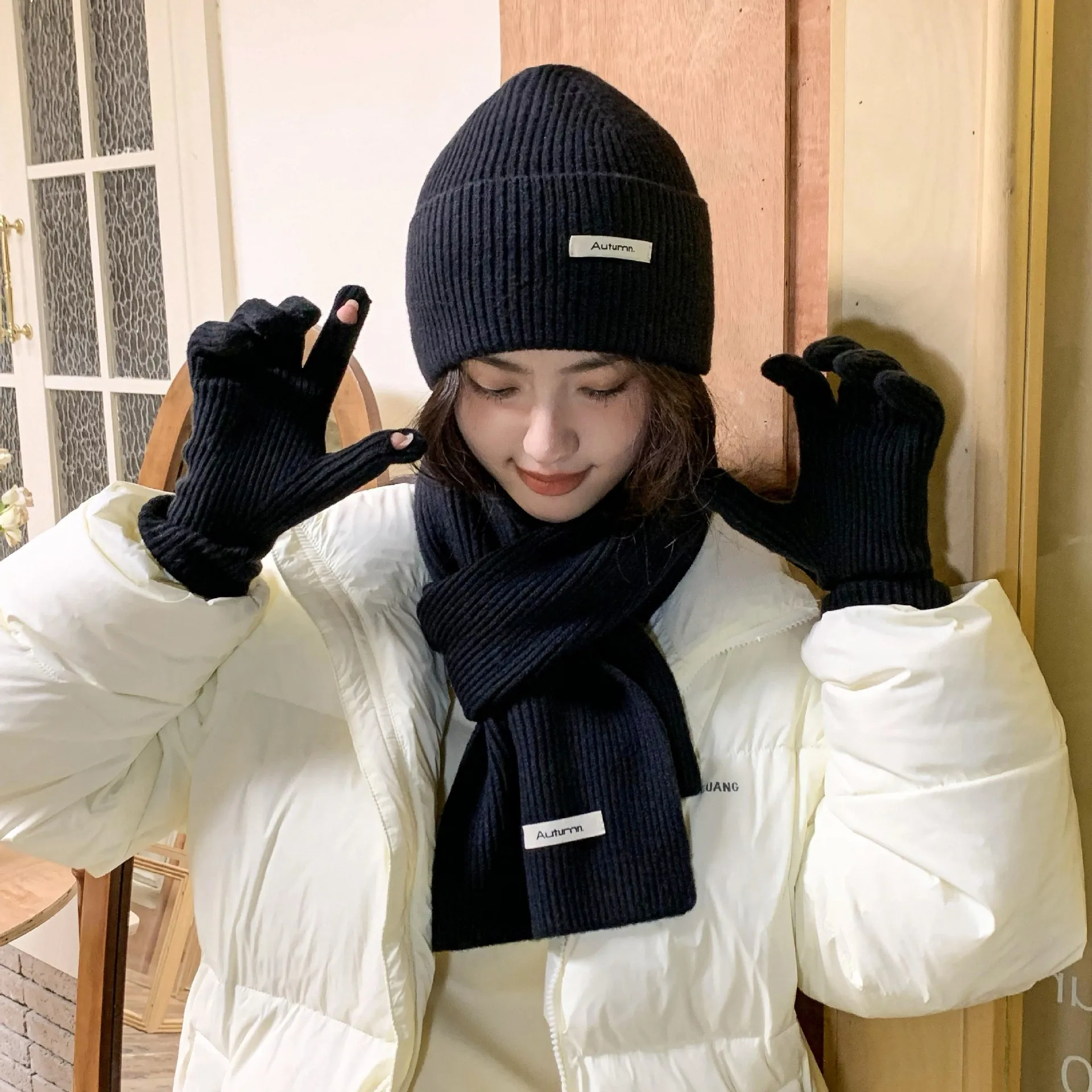 Korean Three-piece Set Scarves Gloves Women Autumn Winter Warm Knitted Hat Touch Screen Gloves Solid Color Women's Glove Sets