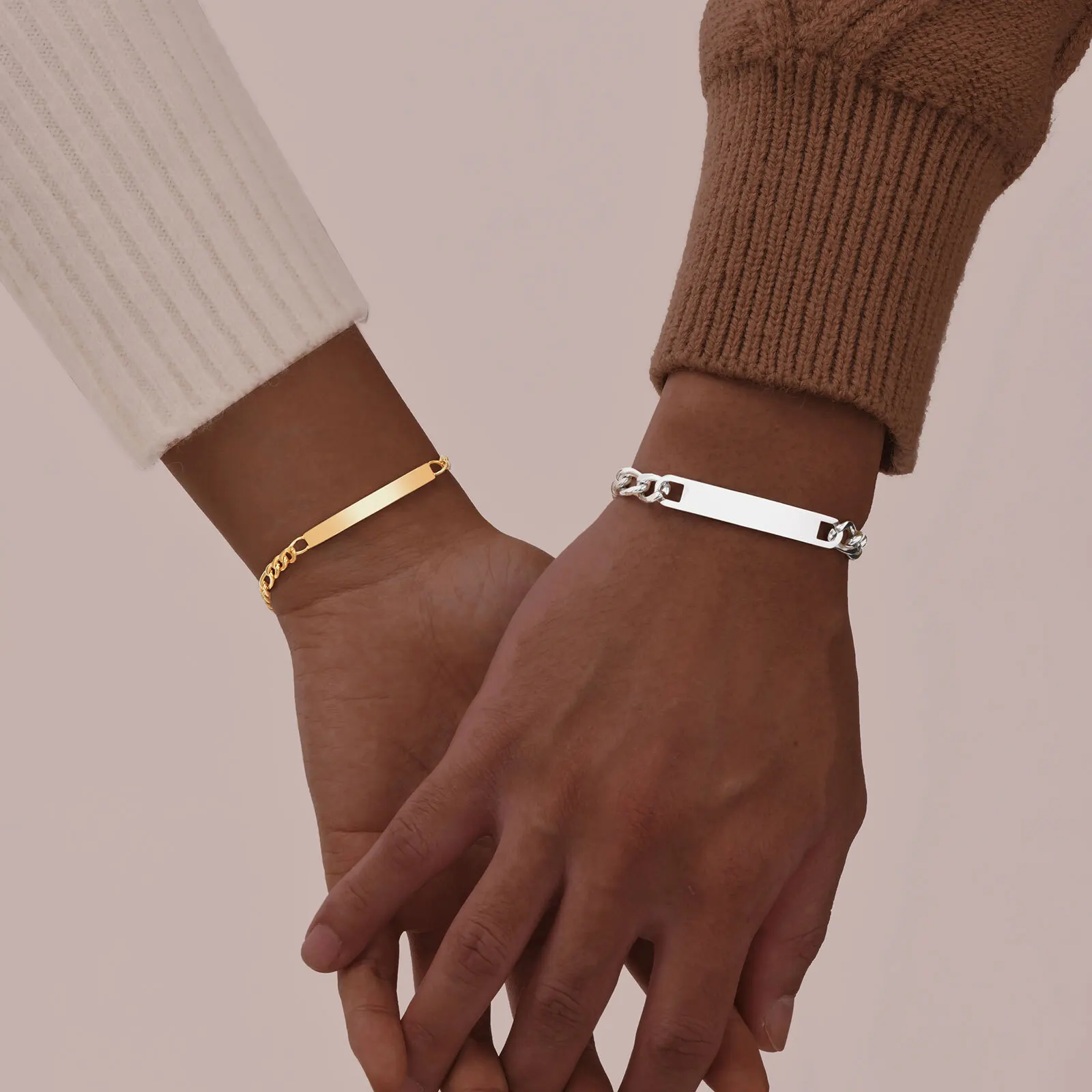 Vnox Free Engrave Love Words Bracelets Gifts for Couples, Stainless Steel Figaro Chain Bracelets,Valentines Day Gift for Him Her