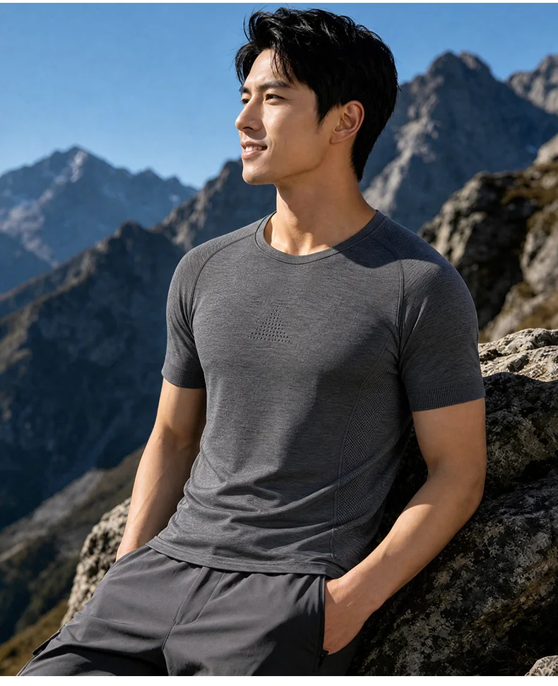 Men’s Merino Wool T Shirts Quick Dry Breathable Moisture Wicking Men Merino Wool Base Layer Tee Hiking Running T-Shirt