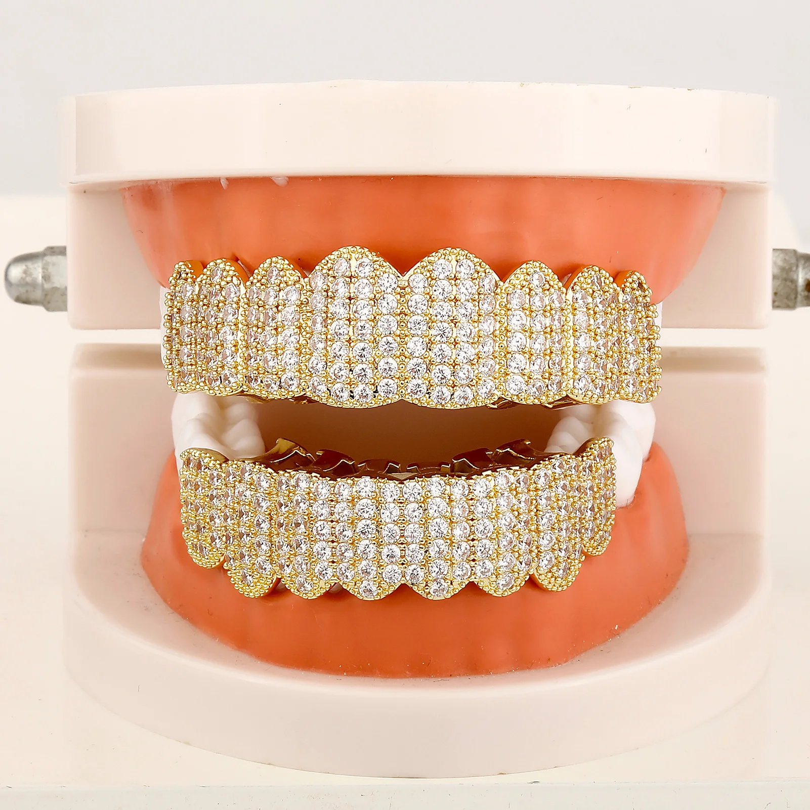 TOPGRILLZ Punk Iced Out Cubic Zircon Teeth Grills 8 Top & 8 Bottom Set Braces Full CZ Stones Dental Grills For Party Gift