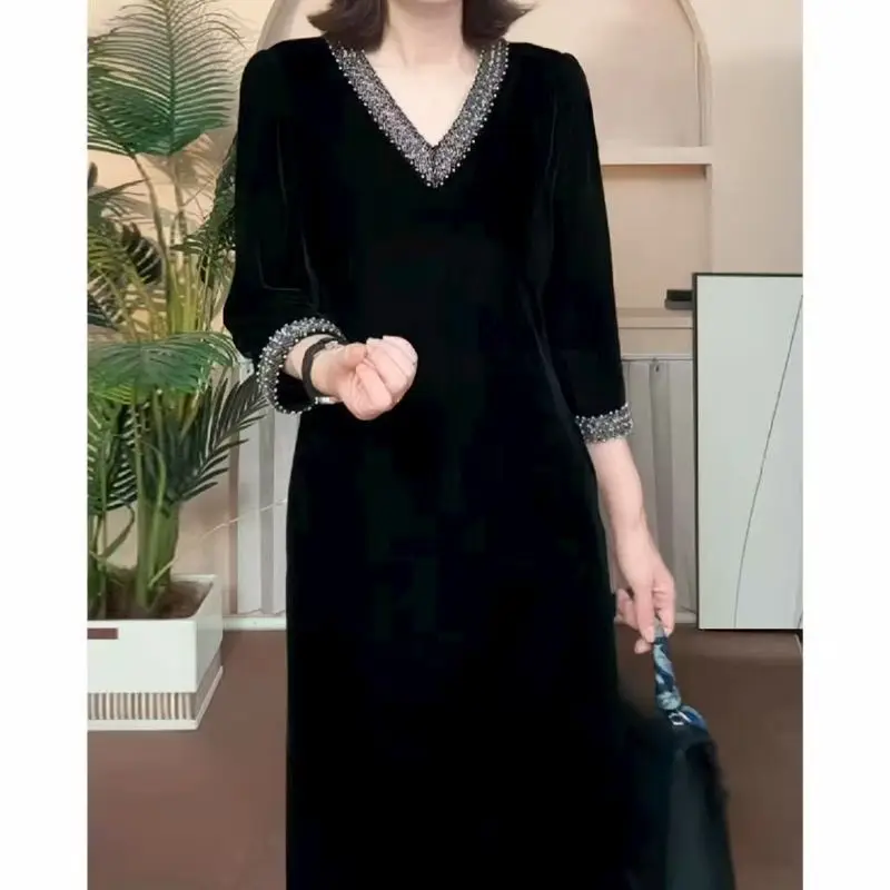 Lady Dress 2025 New Spring And Autumn Popular Light Luxury High-End thin elastic Mother High-End Velvet Dresses Red Black