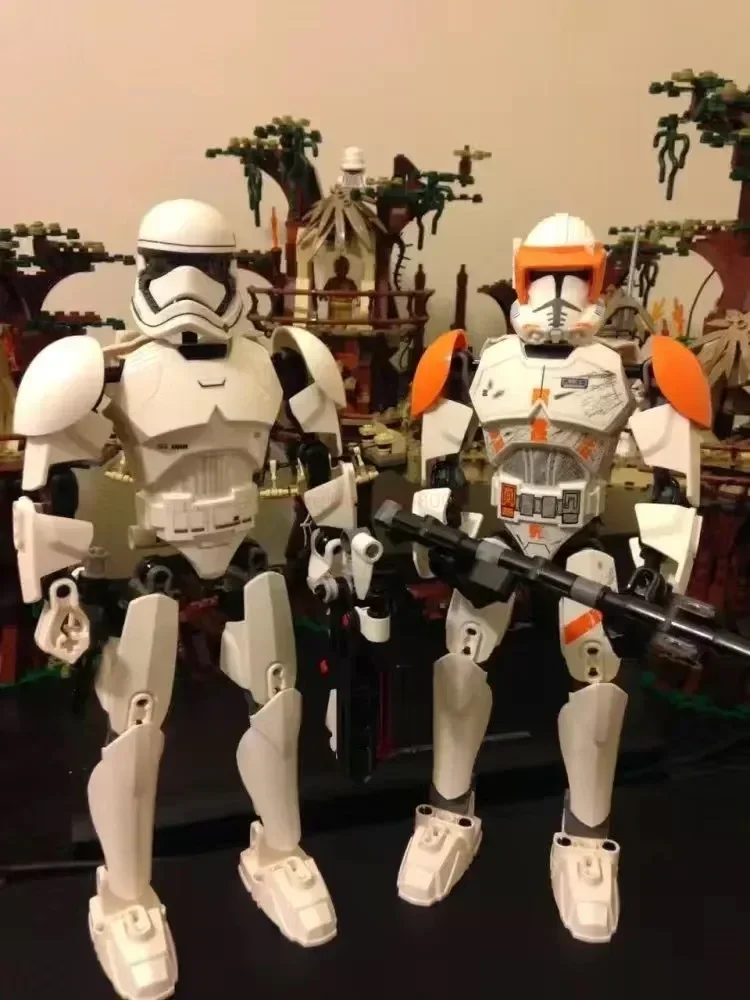 452pcs Star War Anime Figure Battle With Lightsabers Model Dolls Mandalorian Assembling Handmade Ornaments Decor Boy Toy Gift