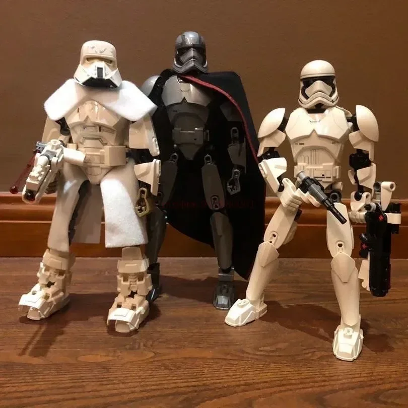 452pcs Star War Anime Figure Battle With Lightsabers Model Dolls Mandalorian Assembling Handmade Ornaments Decor Boy Toy Gift