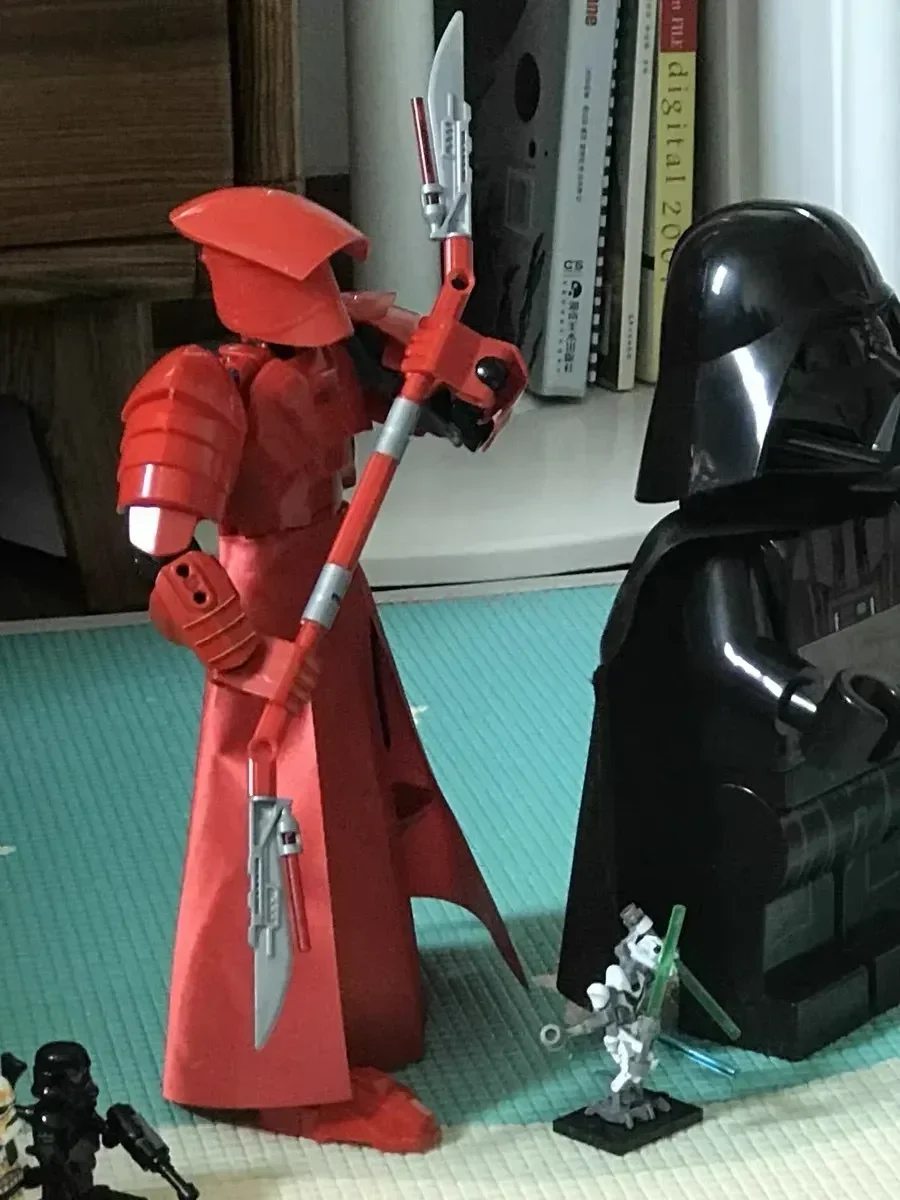 452pcs Star War Anime Figure Battle With Lightsabers Model Dolls Mandalorian Assembling Handmade Ornaments Decor Boy Toy Gift