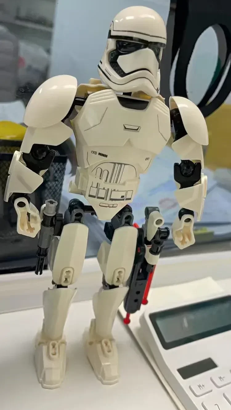 452pcs Star War Anime Figure Battle With Lightsabers Model Dolls Mandalorian Assembling Handmade Ornaments Decor Boy Toy Gift