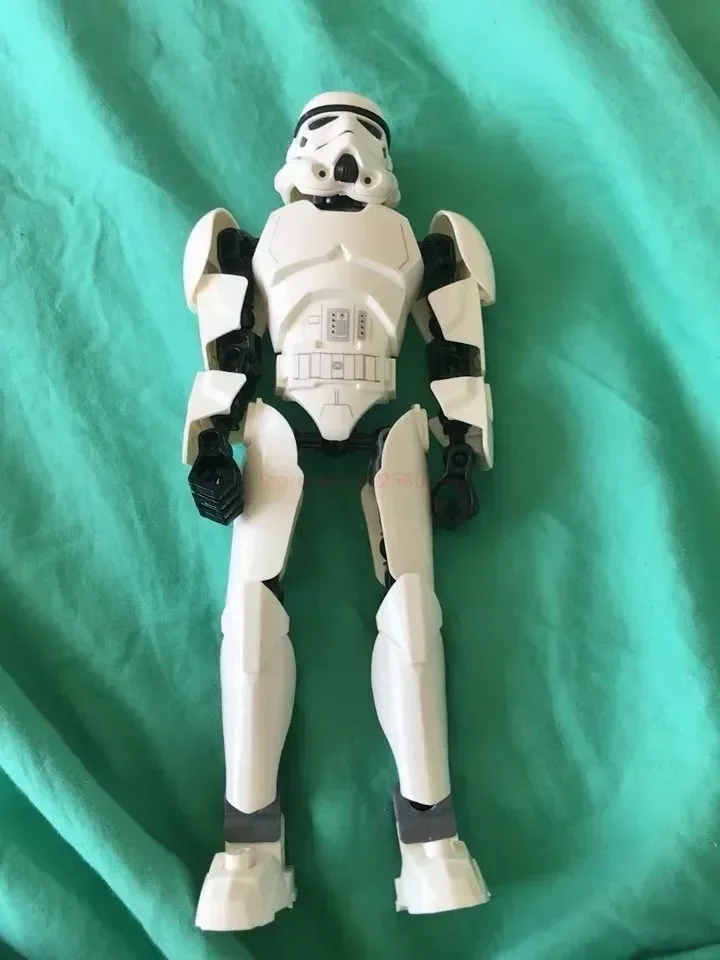 452pcs Star War Anime Figure Battle With Lightsabers Model Dolls Mandalorian Assembling Handmade Ornaments Decor Boy Toy Gift