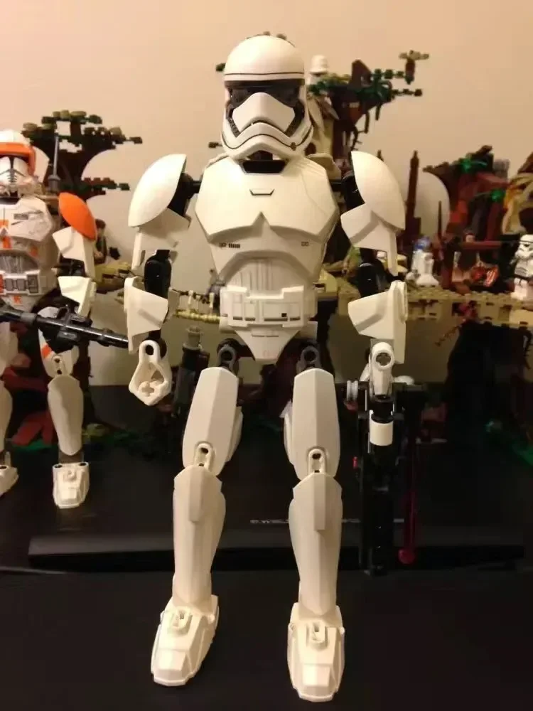 452pcs Star War Anime Figure Battle With Lightsabers Model Dolls Mandalorian Assembling Handmade Ornaments Decor Boy Toy Gift