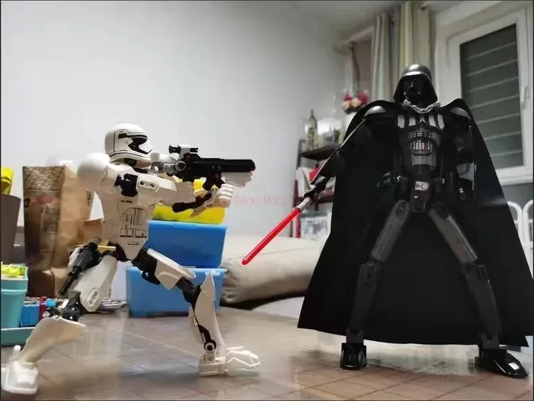 452pcs Star War Anime Figure Battle With Lightsabers Model Dolls Mandalorian Assembling Handmade Ornaments Decor Boy Toy Gift