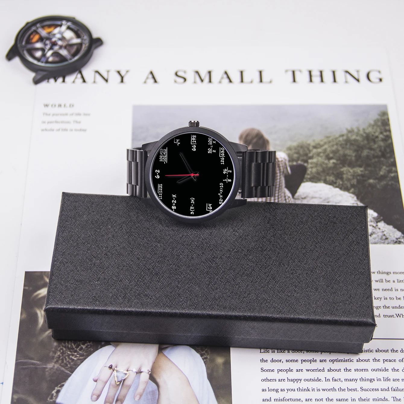 2024 Decorative Quartz Wrist Men's Watch Mathematical Formula Design Campus Punk Cool Style Gift Souvenir For Student Children