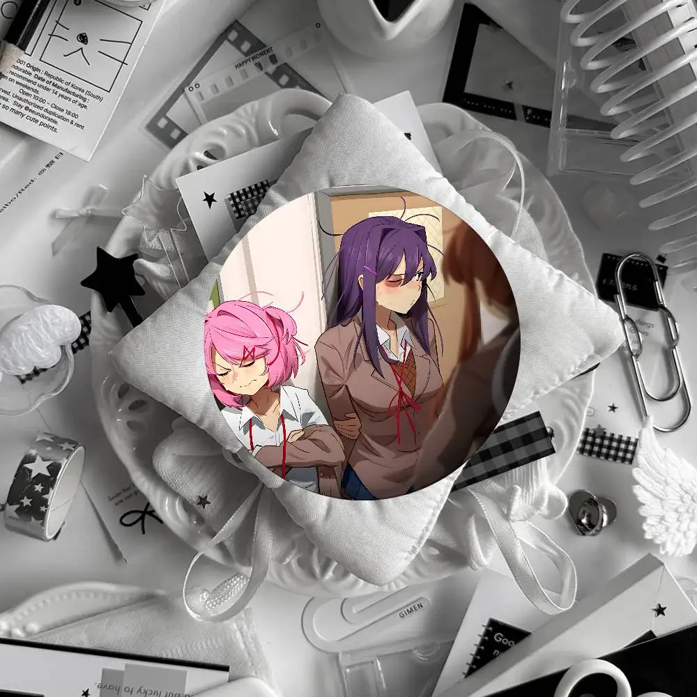 Anime D-Doki Doki Literature Club! Brooches Stylish Ornament Pins Exquisite Round Badge Bag Accessories Jewelry Gifts