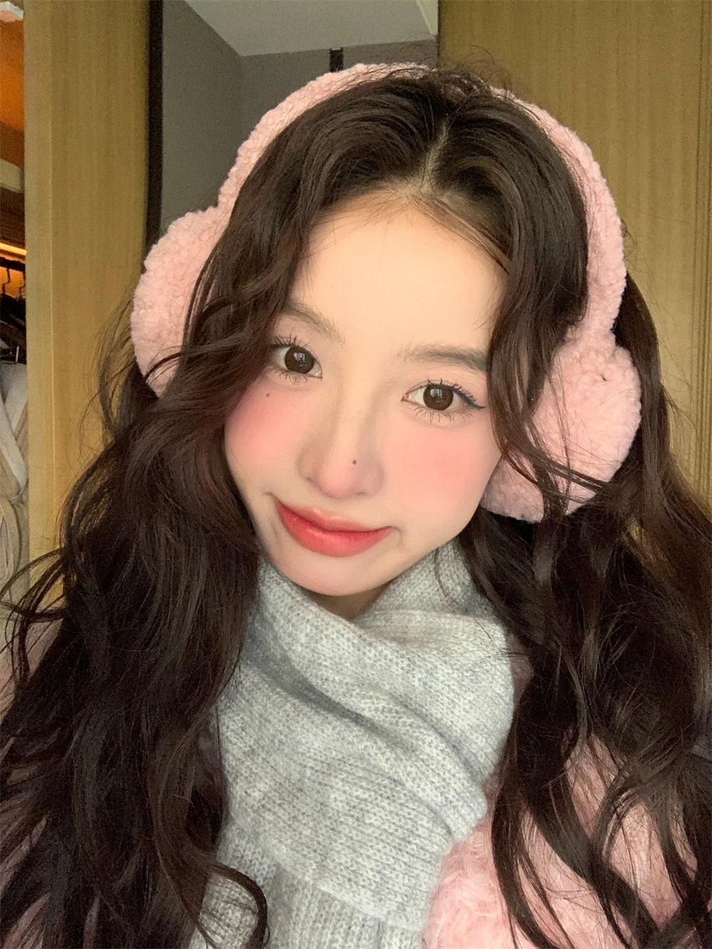 Cute Plush Headphones Winter Earmuffs Women's Warm Soft Ear Covers Imitation Cashmere Hair Band Fashion Earflap Outdoor Supplies
