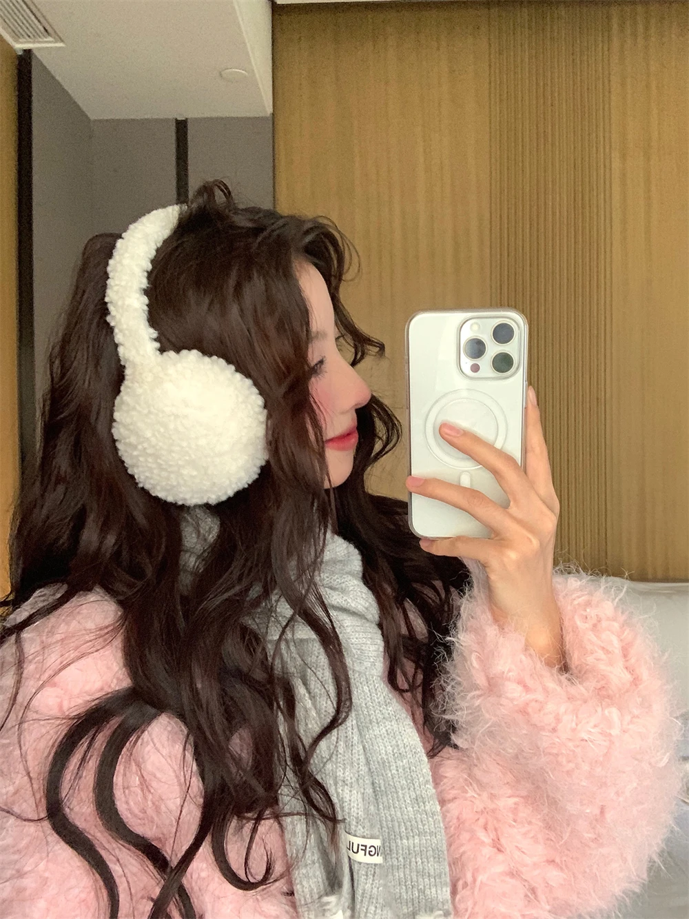 Cute Plush Headphones Winter Earmuffs Women's Warm Soft Ear Covers Imitation Cashmere Hair Band Fashion Earflap Outdoor Supplies