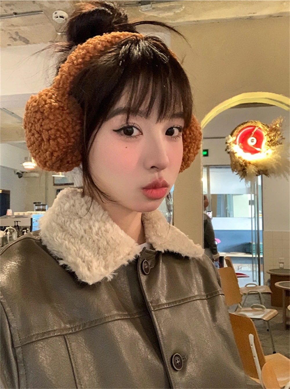 Cute Plush Headphones Winter Earmuffs Women's Warm Soft Ear Covers Imitation Cashmere Hair Band Fashion Earflap Outdoor Supplies