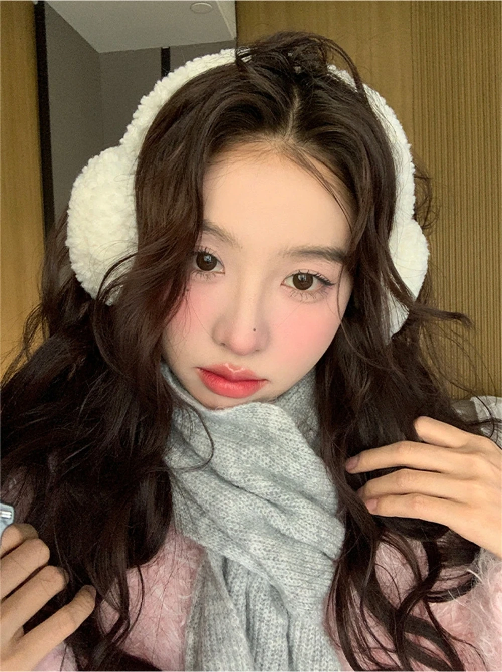 Cute Plush Headphones Winter Earmuffs Women's Warm Soft Ear Covers Imitation Cashmere Hair Band Fashion Earflap Outdoor Supplies