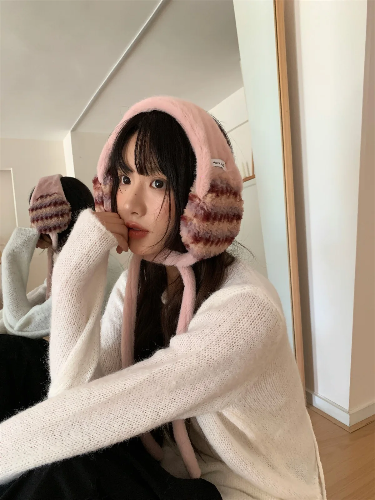 Korean Sweet Pink Hand-knitted Plush Earmuffs for Women Autumn and Winter Travel To Keep Warm and Versatile Hair Accessories