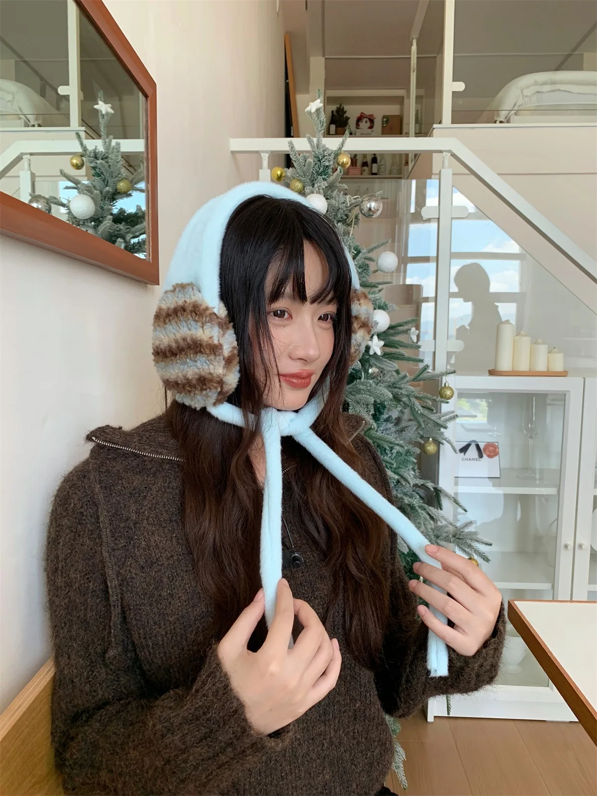 Korean Sweet Pink Hand-knitted Plush Earmuffs for Women Autumn and Winter Travel To Keep Warm and Versatile Hair Accessories