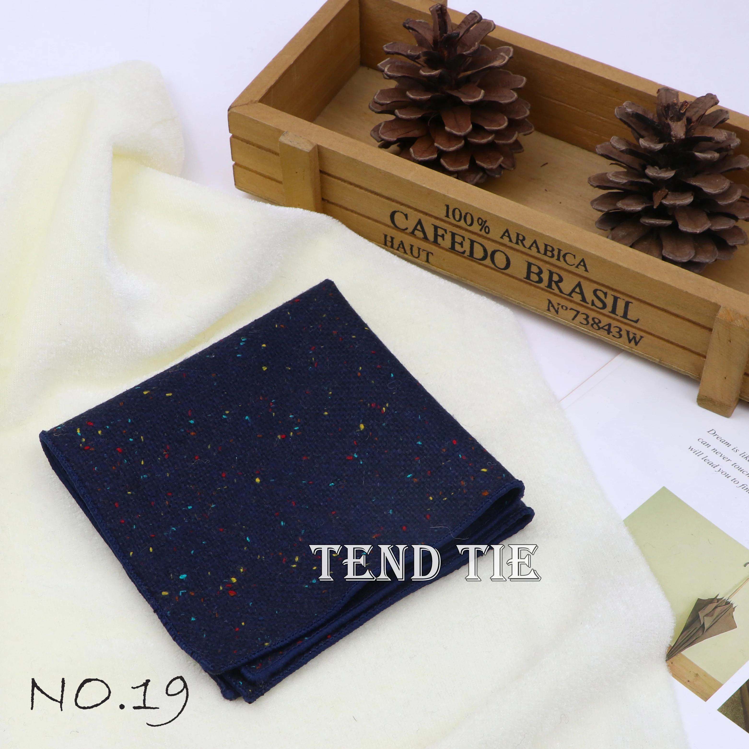 Men's and Women's Sunshine Style Wool Pocket Square Color Handkerchief Leisure Scarf 23cm