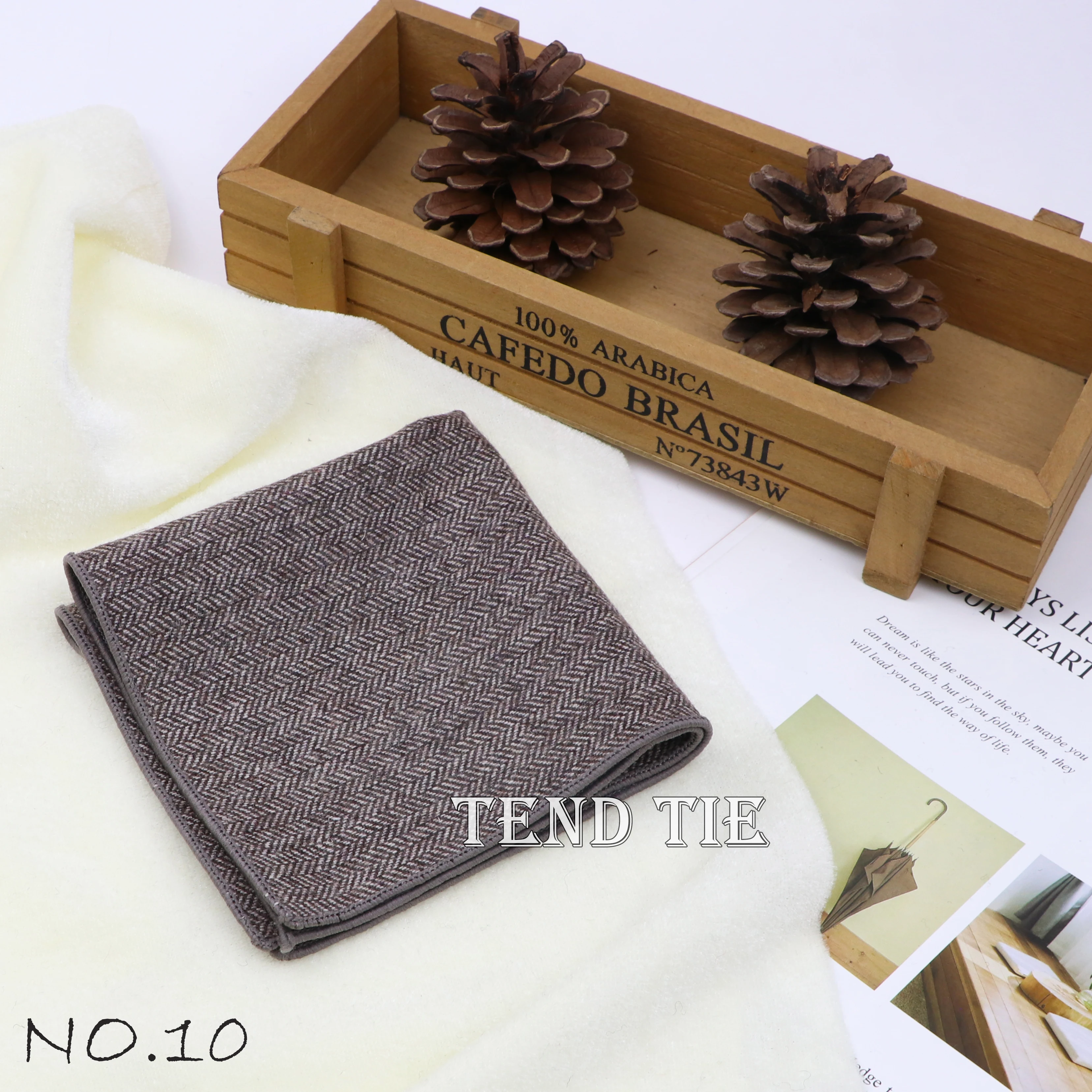 Men's and Women's Sunshine Style Wool Pocket Square Color Handkerchief Leisure Scarf 23cm