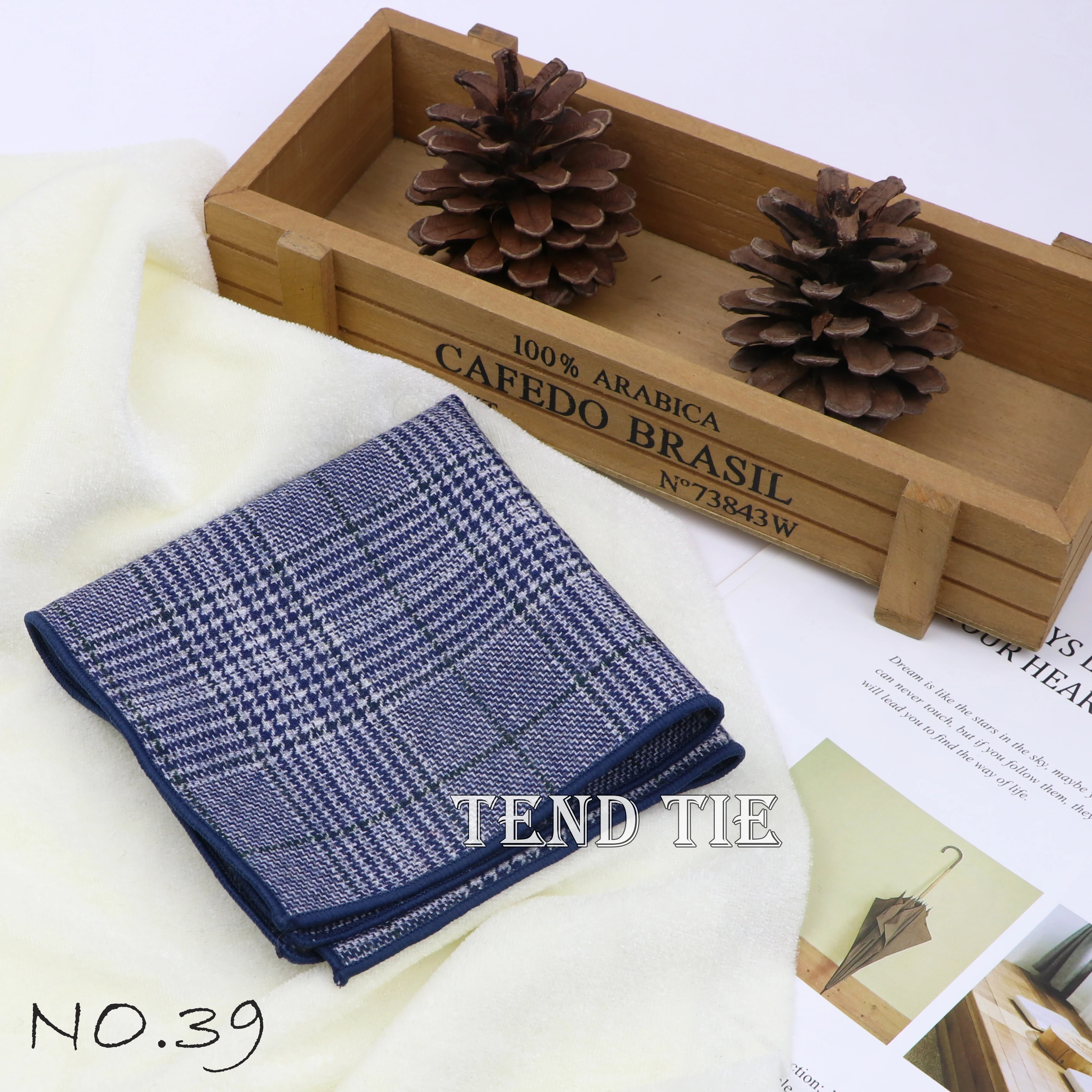 Men's and Women's Sunshine Style Wool Pocket Square Color Handkerchief Leisure Scarf 23cm