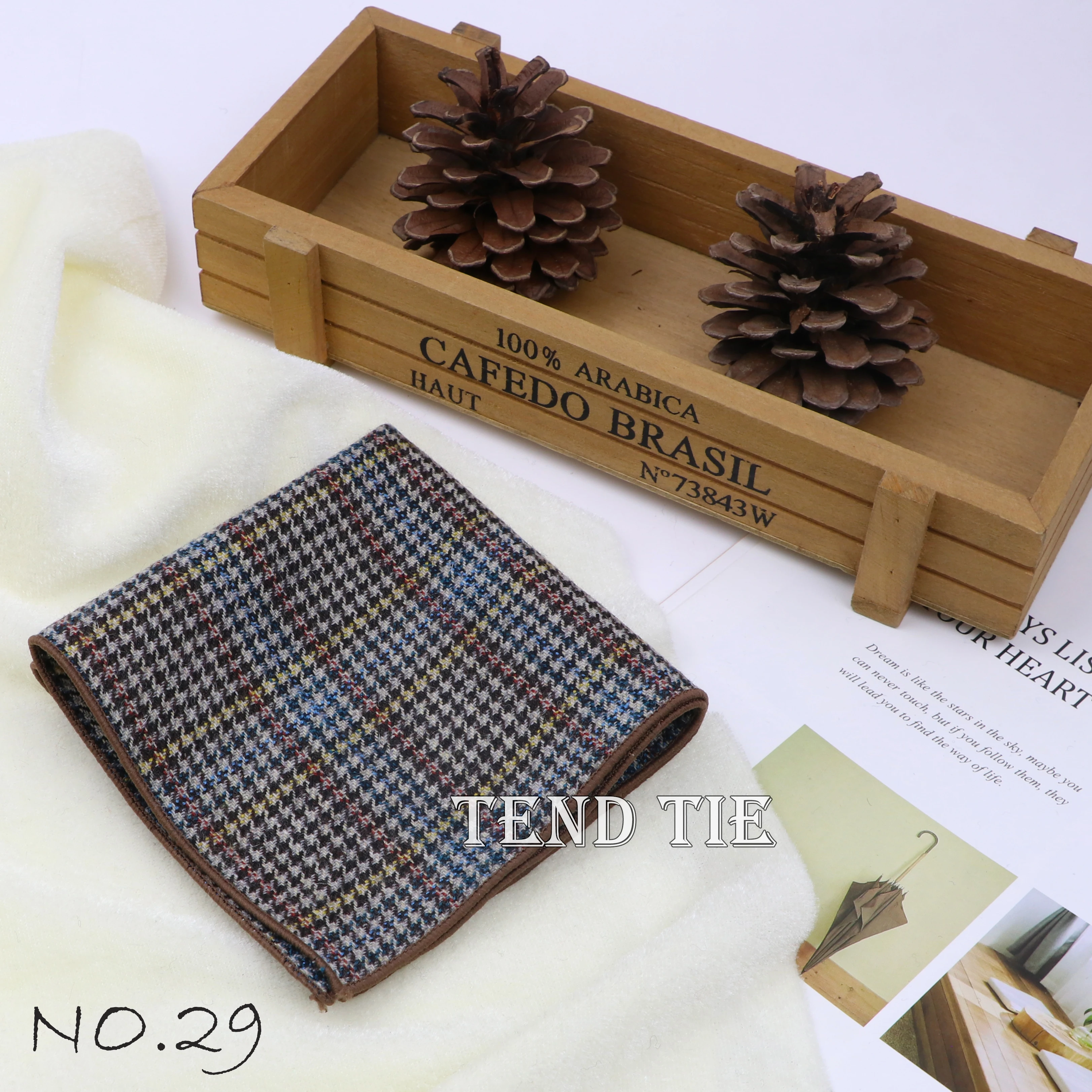Men's and Women's Sunshine Style Wool Pocket Square Color Handkerchief Leisure Scarf 23cm