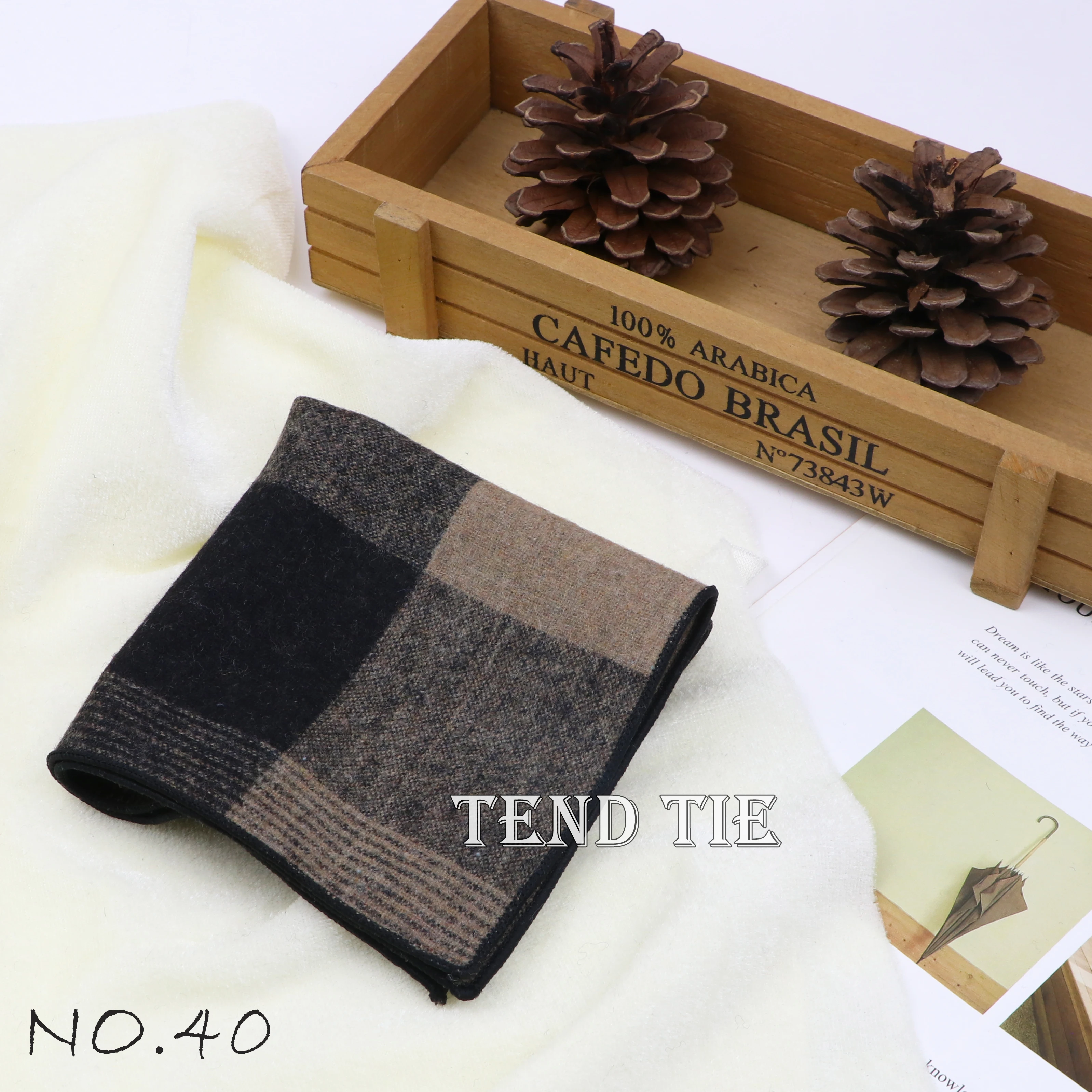 Men's and Women's Sunshine Style Wool Pocket Square Color Handkerchief Leisure Scarf 23cm