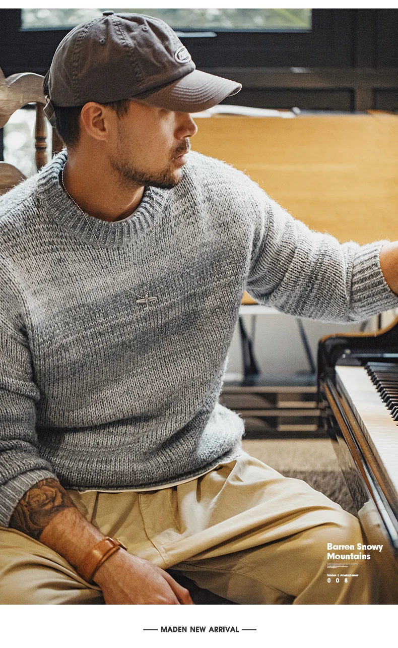 Maden Men's Vintage Gradient Stripe Sweater Round Neck Blended Knitted Pullover Warm Base-layer knitwear for Autumn and Winter