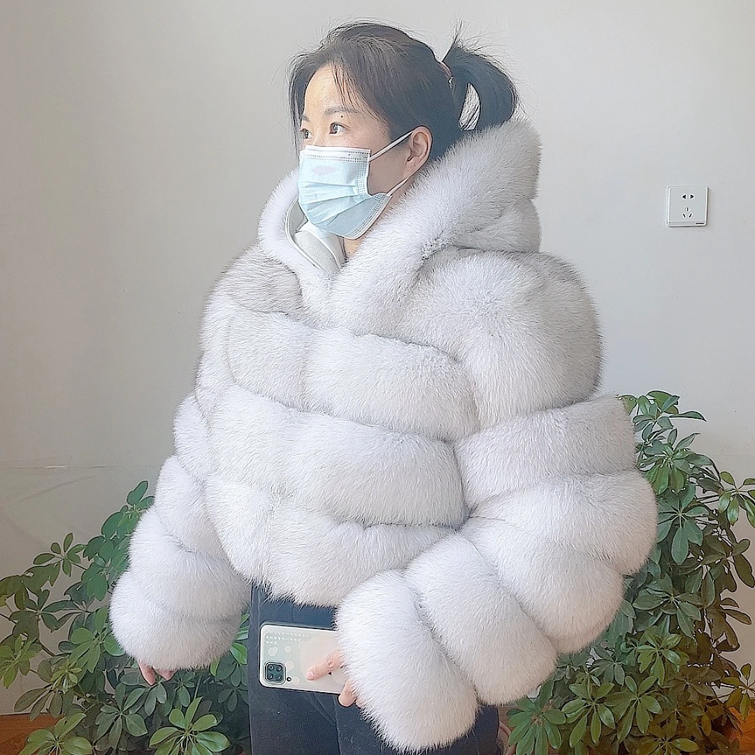 NEW 100%Winter Women Real Fox Fur Coat Thick Warm High Quality Full Sleeves New Natural Fur Fashion Hooded Short Jacket