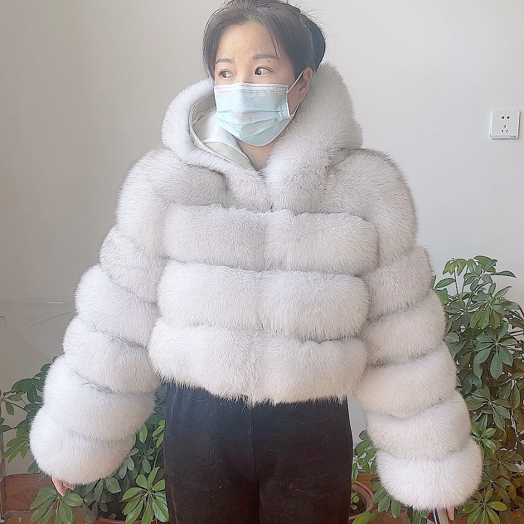 NEW 100%Winter Women Real Fox Fur Coat Thick Warm High Quality Full Sleeves New Natural Fur Fashion Hooded Short Jacket