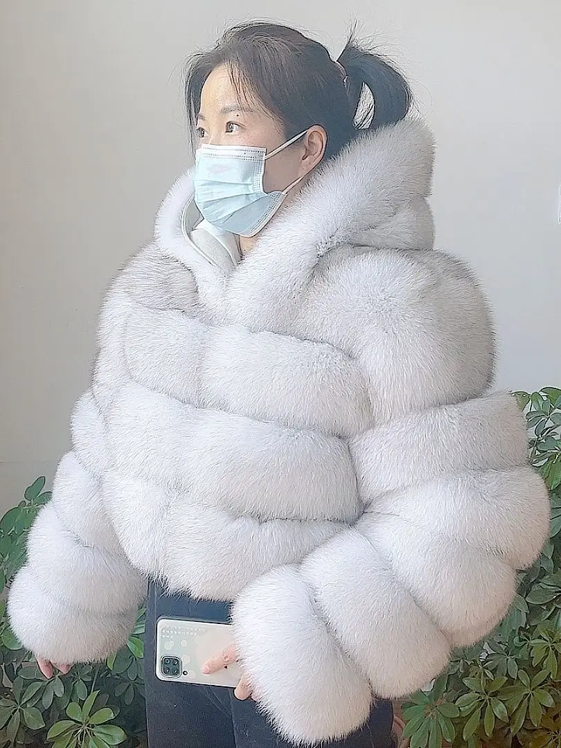 NEW 100%Winter Women Real Fox Fur Coat Thick Warm High Quality Full Sleeves New Natural Fur Fashion Hooded Short Jacket