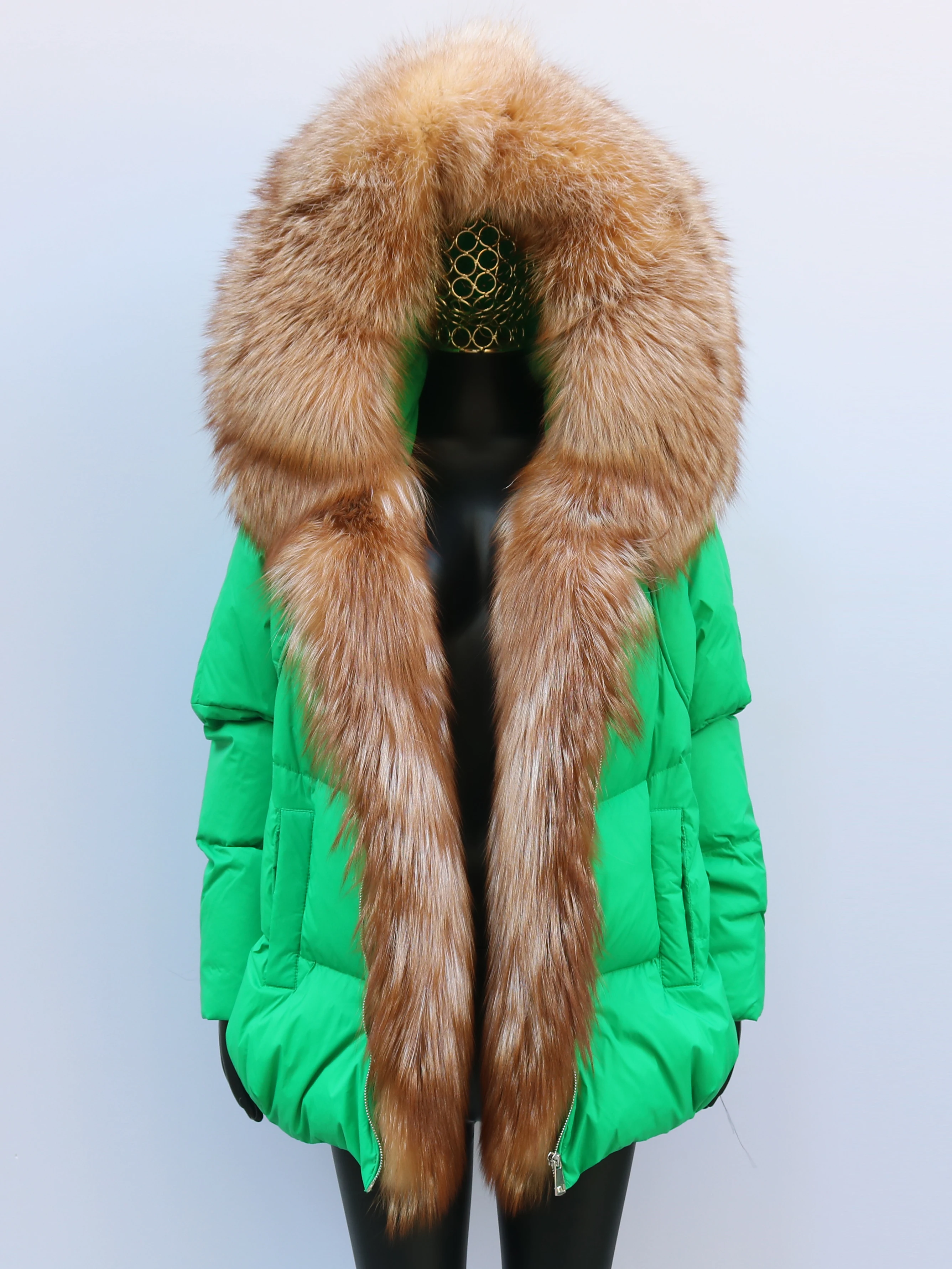 Fashion Outerwear Luxury 20234Winter Women Coat White Duck Down Jacket Super Large Real Silver Fox Fur Hooded Collar with Knit S