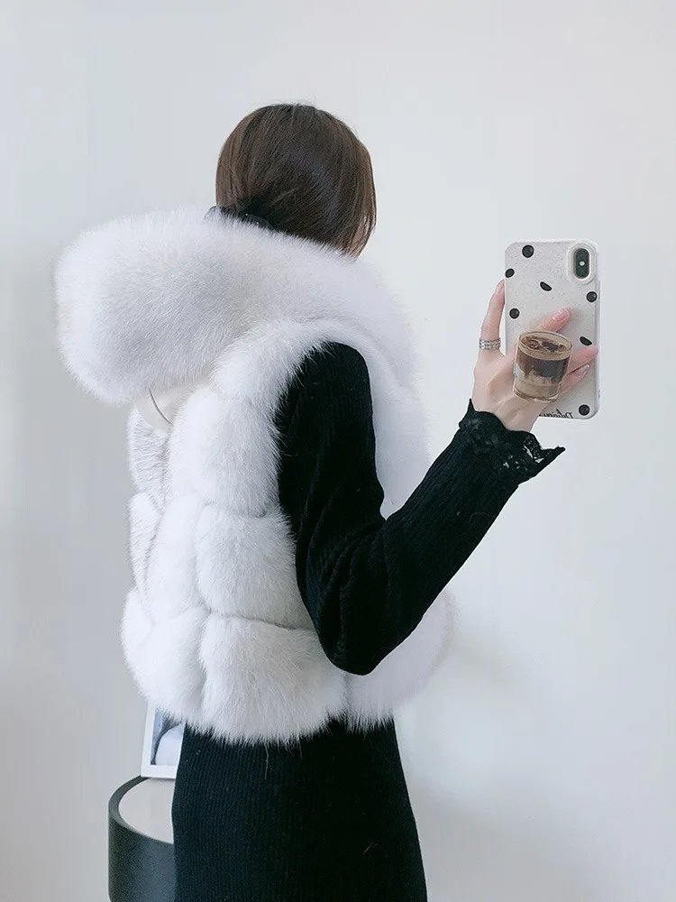 Women's Natural Fox Fur Vest Winter Warm Thick Fashion Hooded Genuine Sheepskin Real Fur Short Outerwear for Ladies