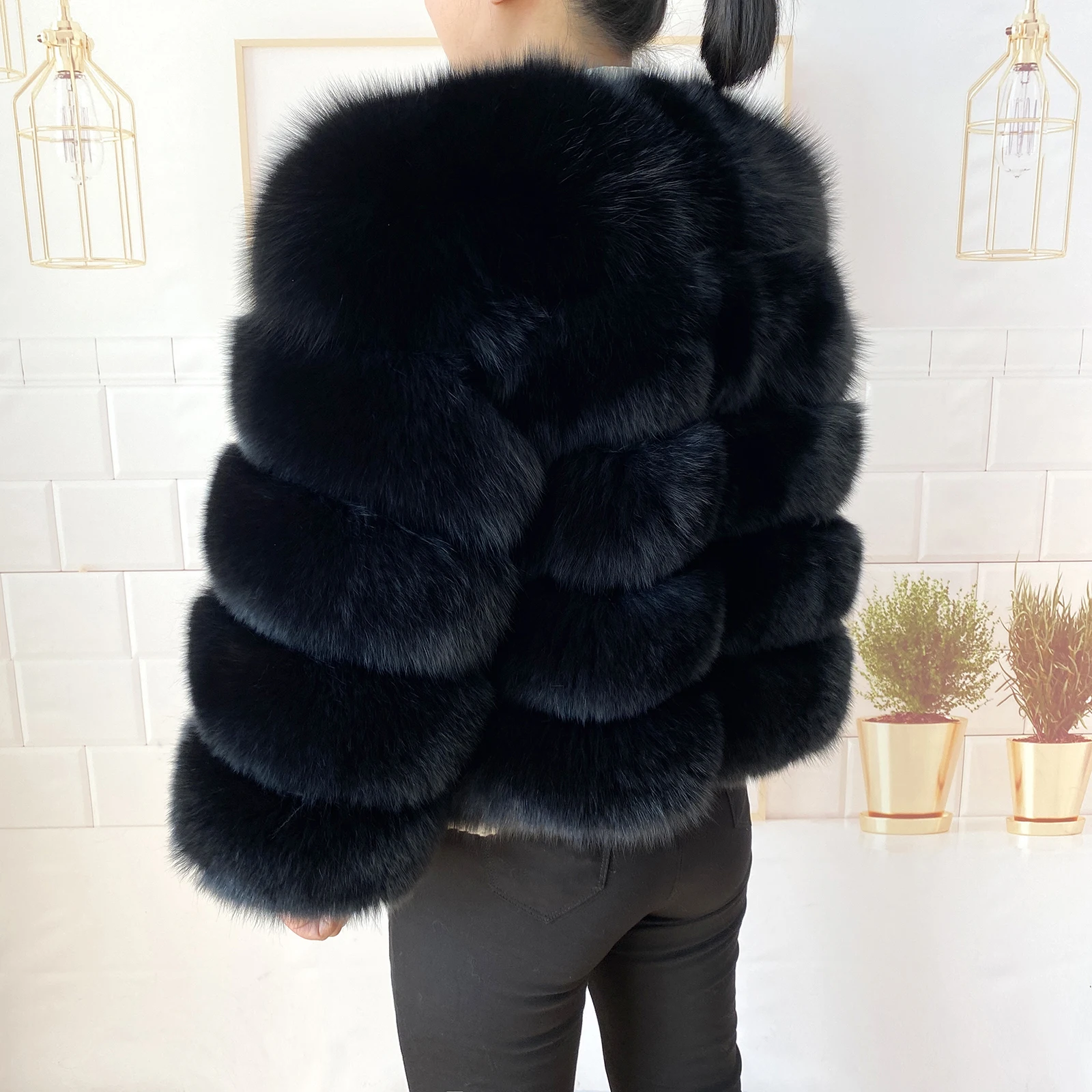 Real Fur Coat Women's Winter Warm Natural Fox Fur Coat High Quality LAN Fox Luxury Fashion 50cm Short Jacket Wholesale Hot 2023