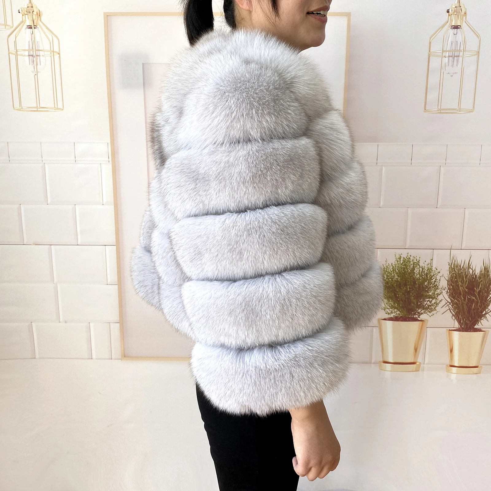 Real Fur Coat Women's Winter Warm Natural Fox Fur Coat High Quality LAN Fox Luxury Fashion 50cm Short Jacket Wholesale Hot 2023