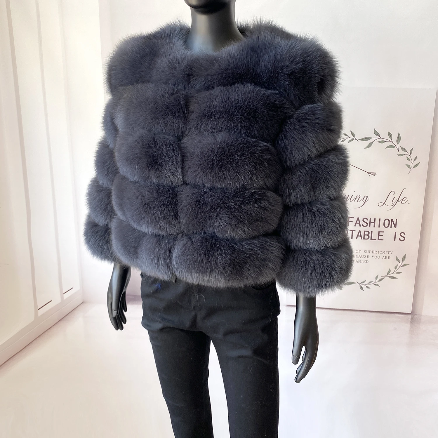 Real Fur Coat Women's Winter Warm Natural Fox Fur Coat High Quality LAN Fox Luxury Fashion 50cm Short Jacket Wholesale Hot 2023