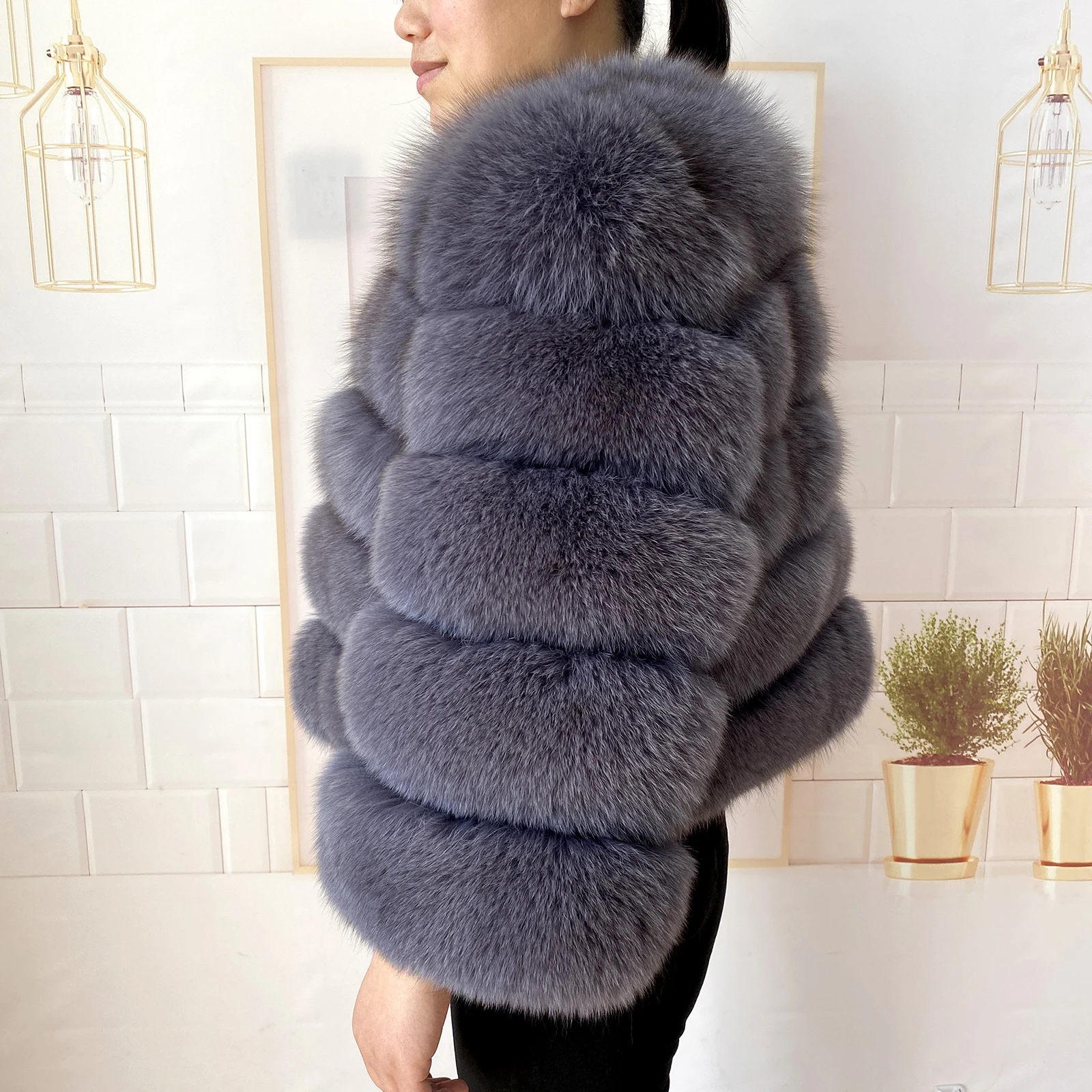 Real Fur Coat Women's Winter Warm Natural Fox Fur Coat High Quality LAN Fox Luxury Fashion 50cm Short Jacket Wholesale Hot 2023