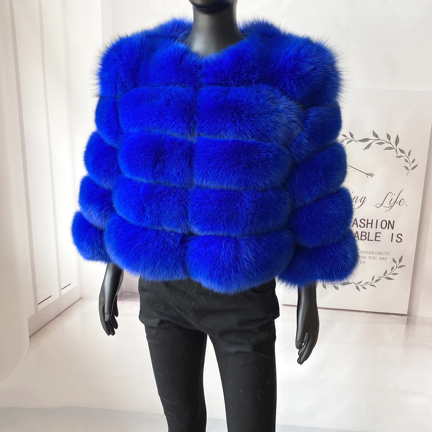 Real Fur Coat Women's Winter Warm Natural Fox Fur Coat High Quality LAN Fox Luxury Fashion 50cm Short Jacket Wholesale Hot 2023
