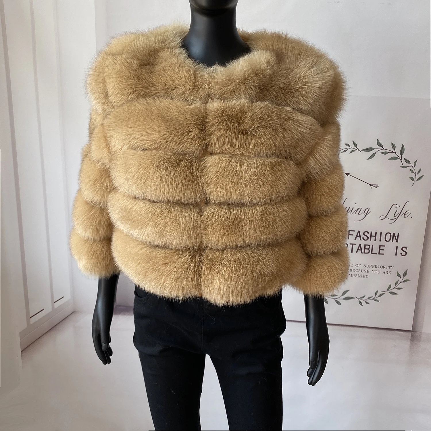 Real Fur Coat Women's Winter Warm Natural Fox Fur Coat High Quality LAN Fox Luxury Fashion 50cm Short Jacket Wholesale Hot 2023