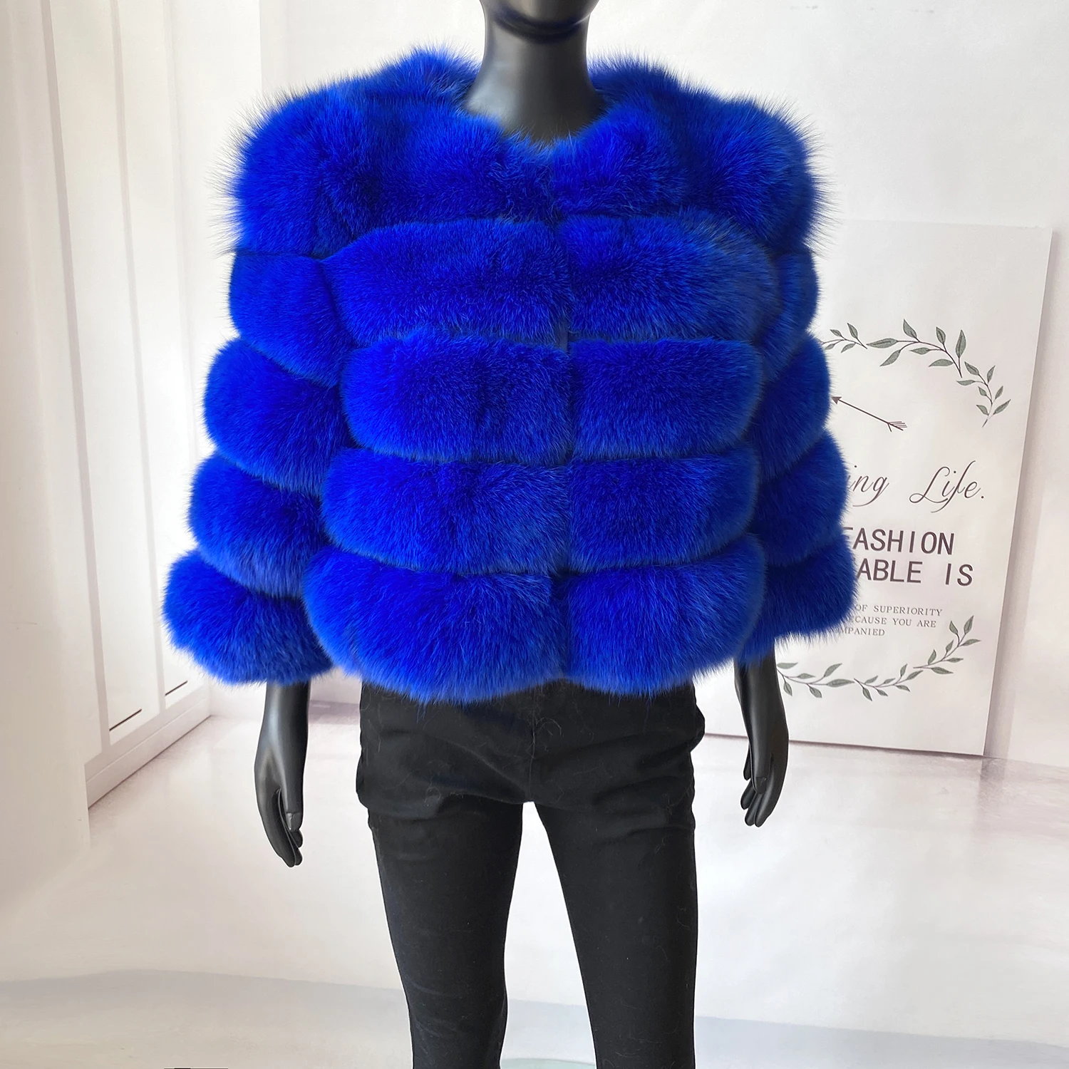 Real Fur Coat Women's Winter Warm Natural Fox Fur Coat High Quality LAN Fox Luxury Fashion 50cm Short Jacket Wholesale Hot 2023